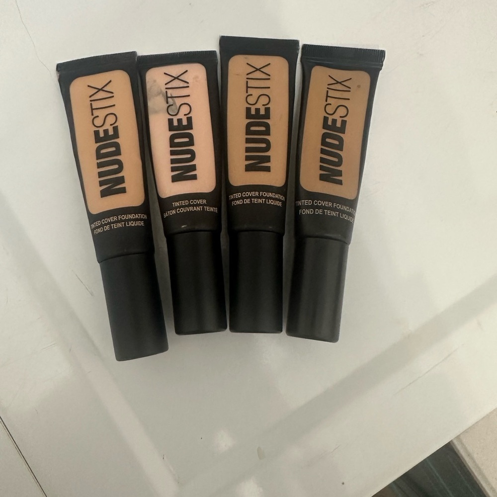 NUDESTIX Tinted Cover Foundation - Tan